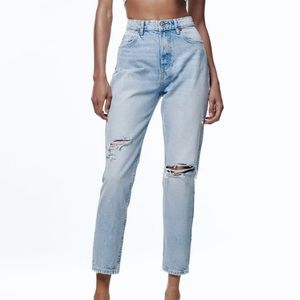 Ripped High Waisted Jeans US size 6